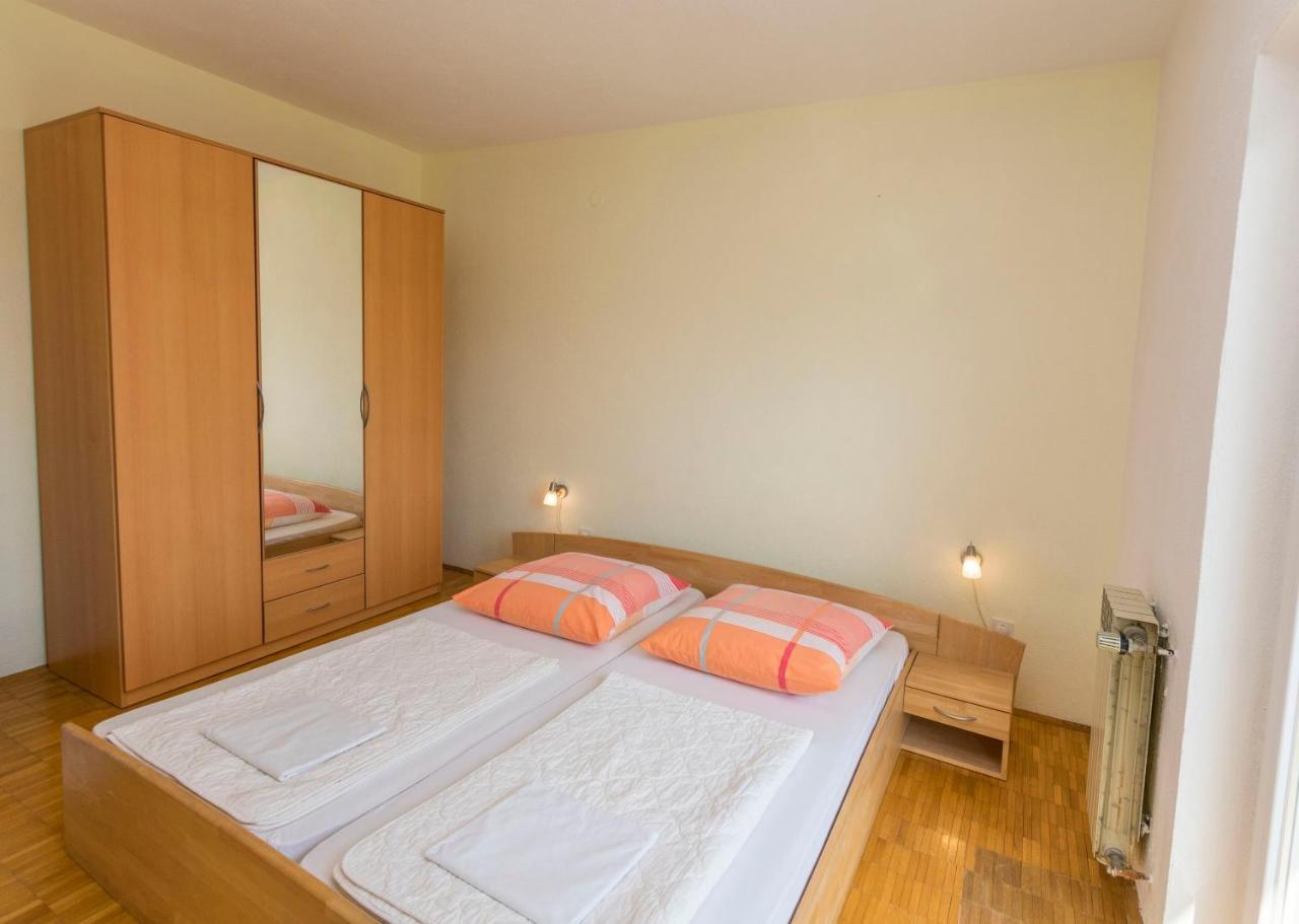 Apartments Jelka プリモシュテン エクステリア 写真