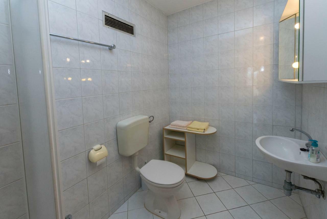 Apartments Jelka プリモシュテン エクステリア 写真
